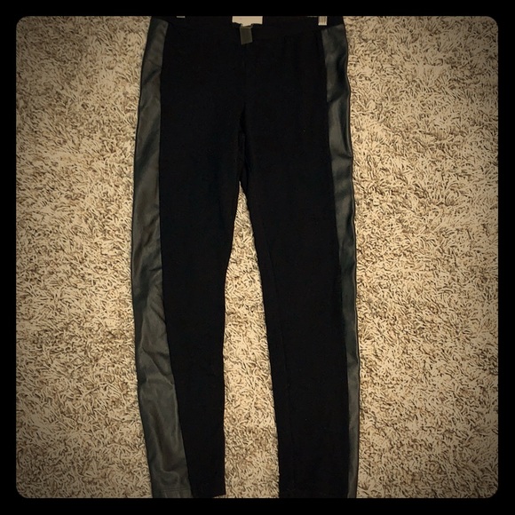 Leggings with faux leather side panel - Picture 1 of 2